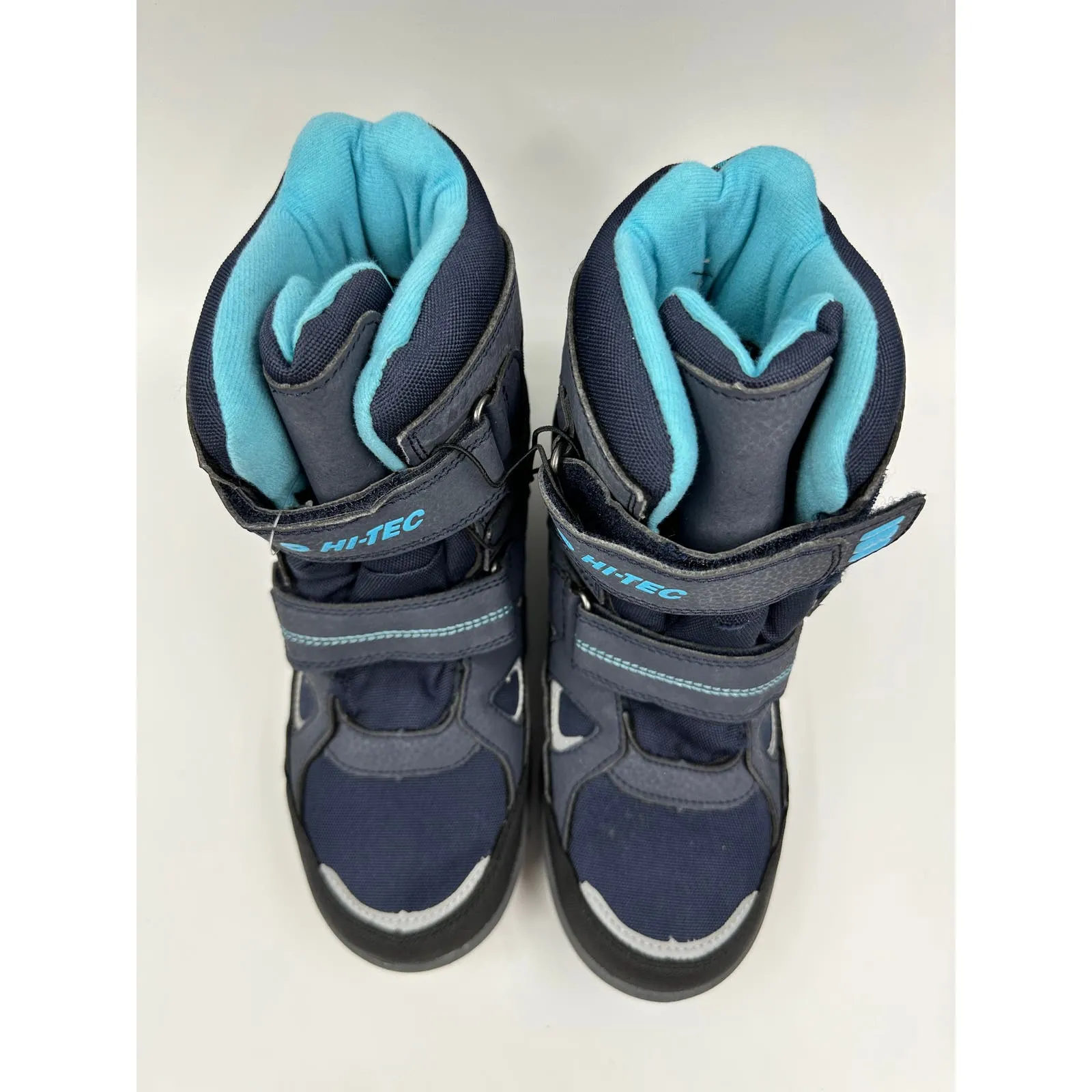 Big Kid Size 5 High Top Blue & Black Snow Boots, Ready for the Ultimate Elements