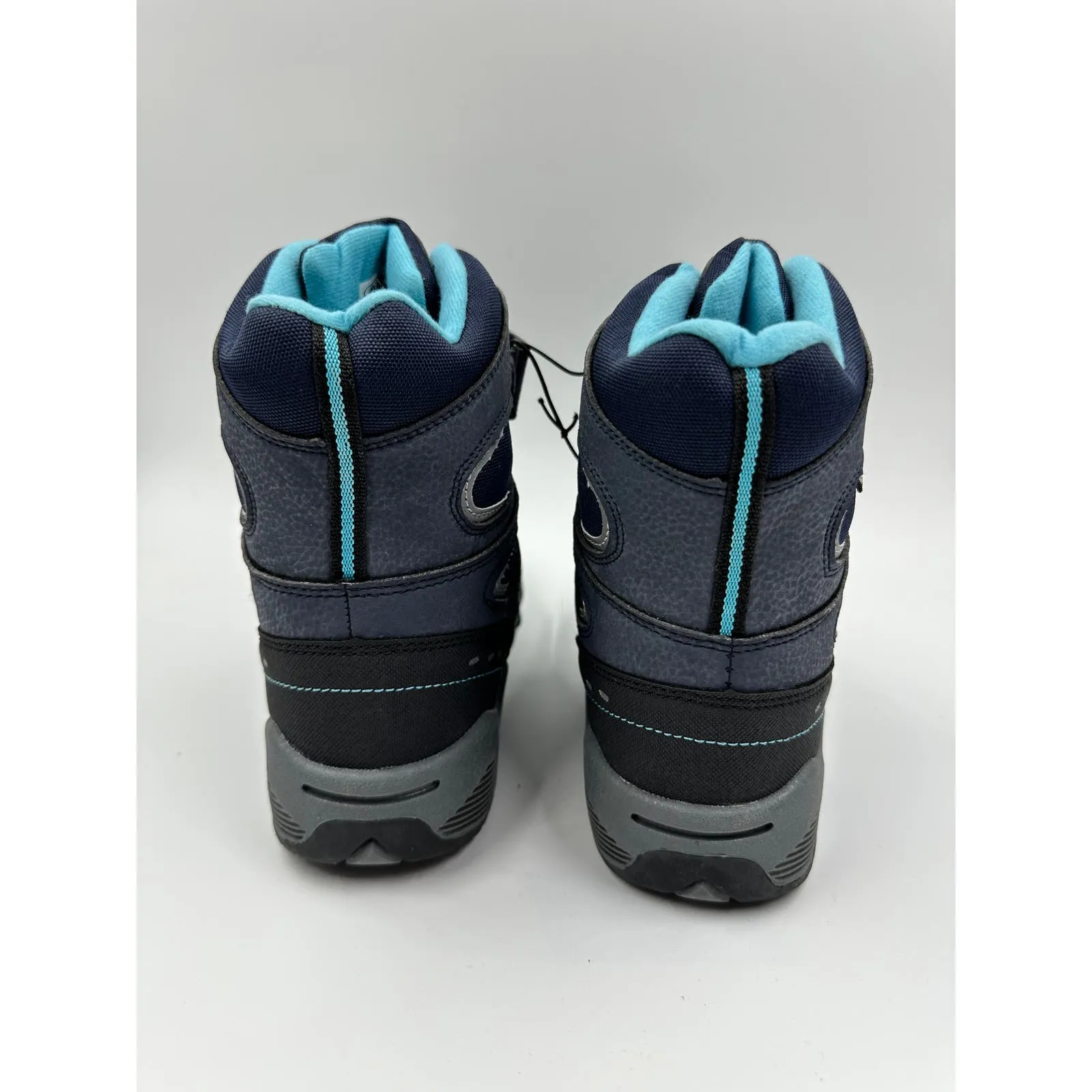 Big Kid Size 5 High Top Blue & Black Snow Boots, Ready for the Ultimate Elements