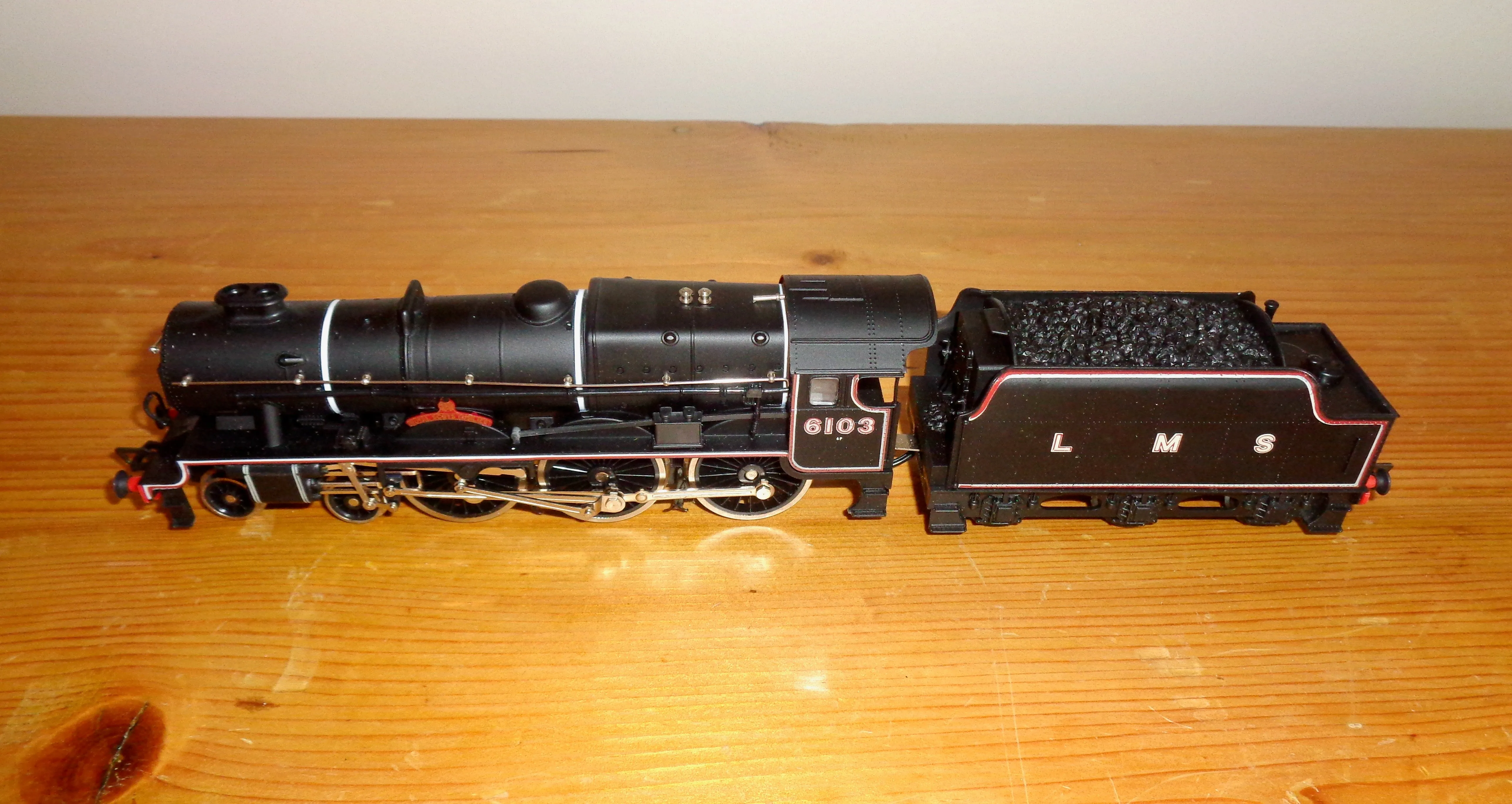 OO Gauge Airfix 54120-0 Royal Scots Fusilier LMS Livery 4-6-0 Locomotive Engine And Tender in Original Box
