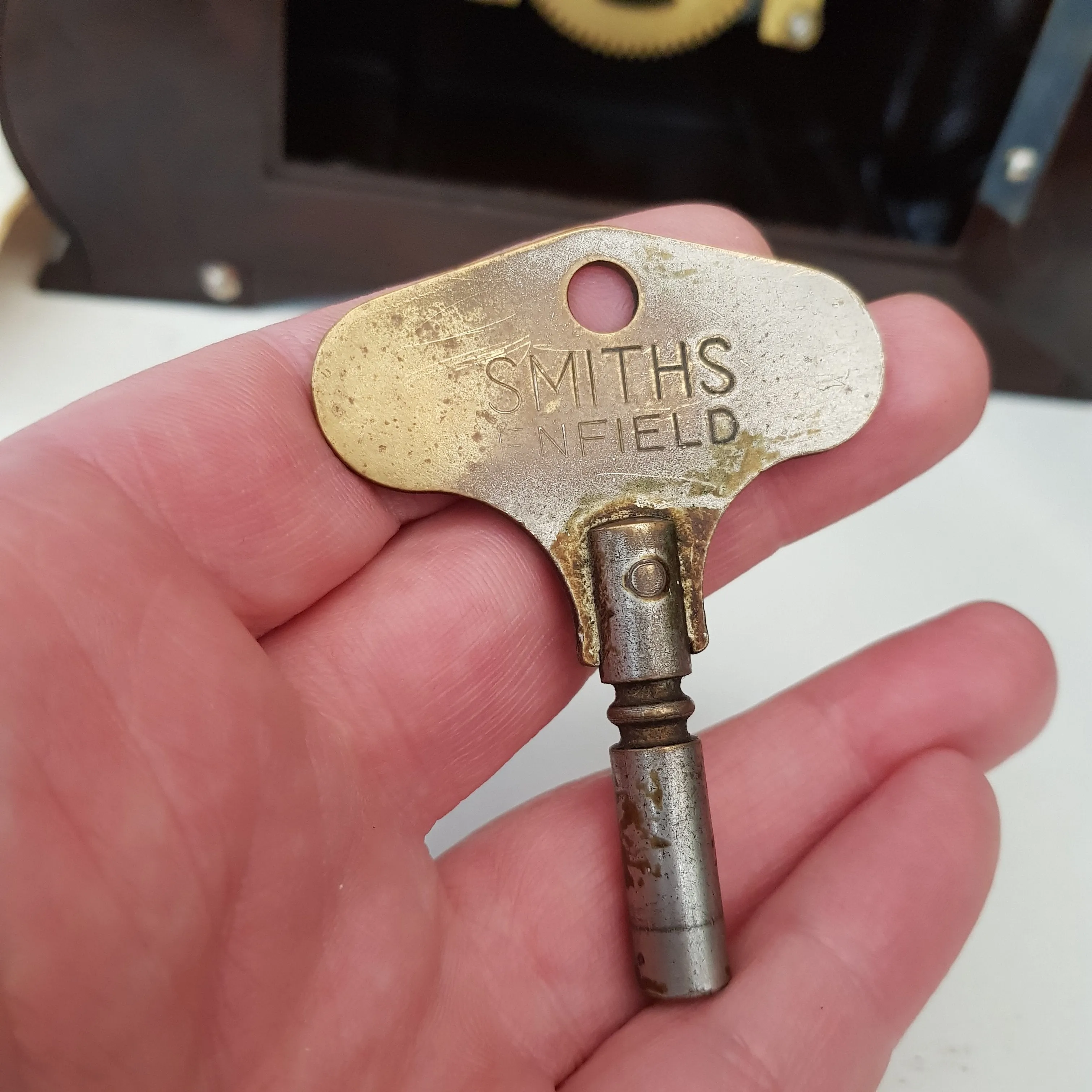 Smiths Brown Bakelite Mantle Pendulum Key Winding Clock GWO Vintage Retro circa 1940's